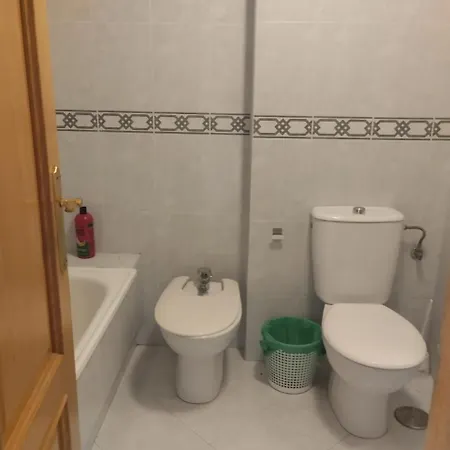 Spacious With Private Key And Wifi Homestay Granada